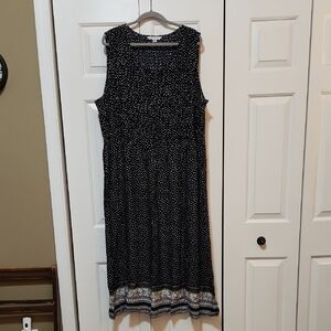 Chic Black and White Maxi Dress